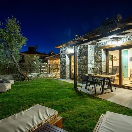 La Terra Petra * Skala Rachoni (Thasos)